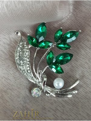 Искряща брошка цвете с малка бяла перла и зелени и бели кристалчета на сребриста основа, размер 5 на 4 см, супер изработка - B1344